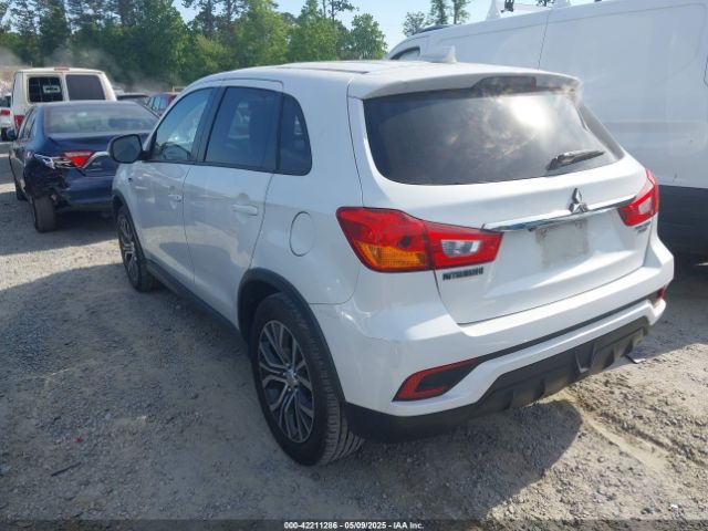2018 MITSUBISHI OUTLANDER SPORT JA4AP3AU7JZ015279 Photo 2