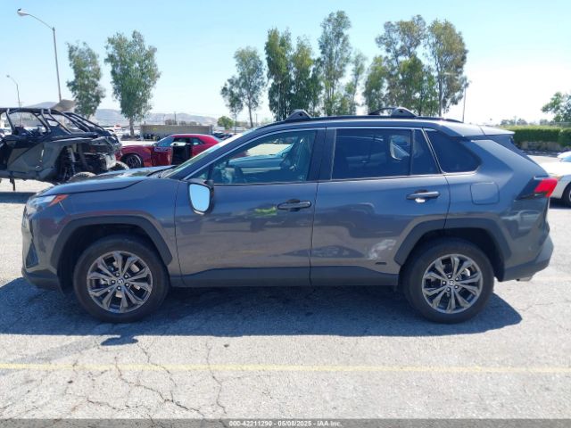 JTMB6RFV0RD119249 Toyota Rav4 Hybrid Xle Premium