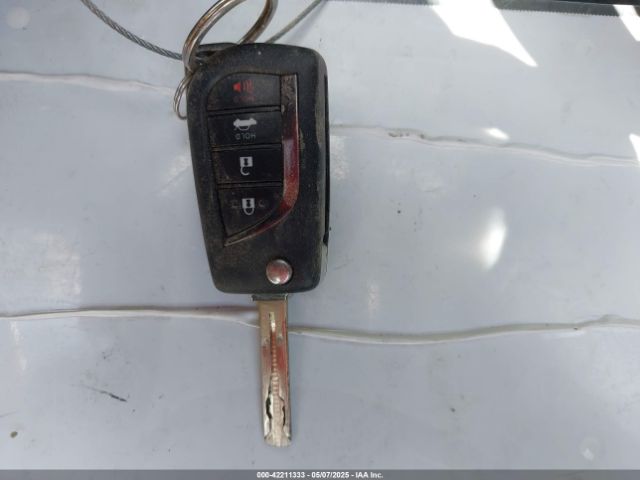 4T1B11HK2KU757247 Toyota CAMRY LE