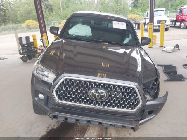 3TMCZ5AN1KM257081 Toyota Tacoma Trd Off Road