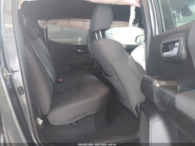 3TMCZ5AN1KM257081 Toyota Tacoma Trd Off Road