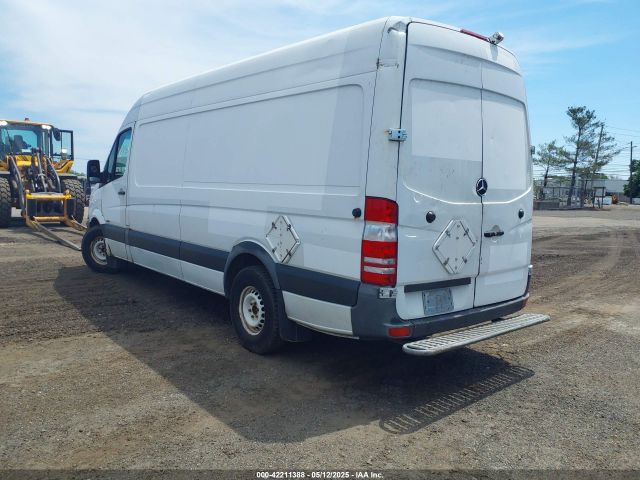 2012 MERCEDES-BENZ SPRINTER 2500 WD3PE8CB9C5699335 Photo 2