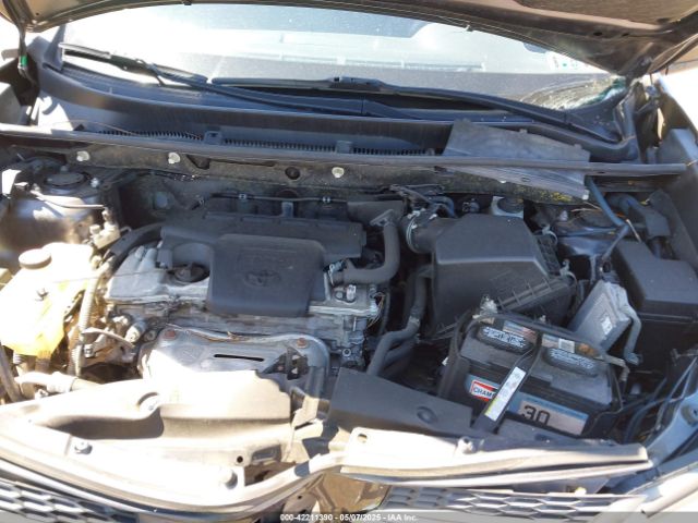 JTMBFREV0EJ007998 Toyota RAV4 LE