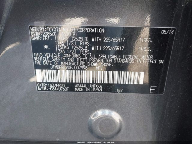 JTMBFREV0EJ007998 Toyota RAV4 LE