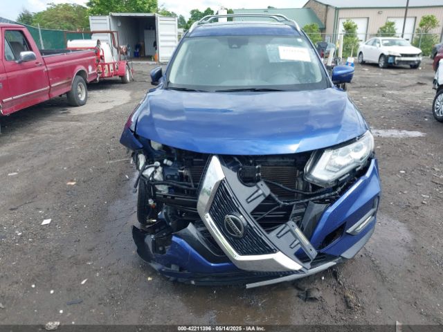 JN8AT2MV9JW350422 Nissan Rogue Sl