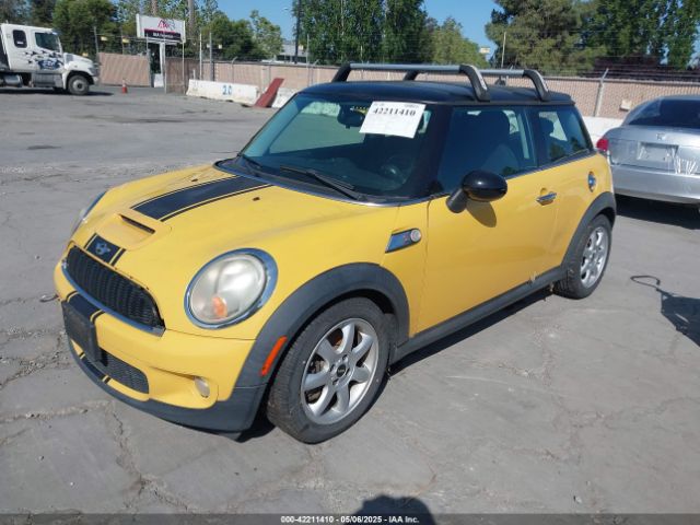 2008 MINI COOPER S WMWMF73568TT90383 Photo 1
