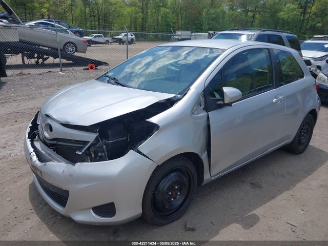 JTDJTUD38ED587118 Toyota Yaris Le (tmc/cbu Plant)
