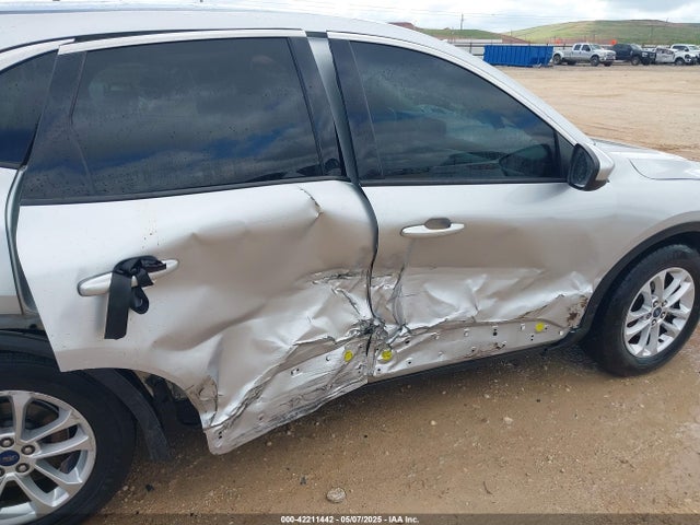 1FMCU0G67LUA12375 Ford ESCAPE SE