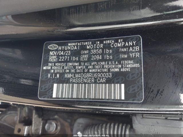 KMHLM4DG8RU690033 Hyundai ELANTRA SEL