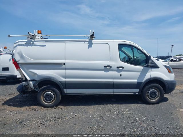 1FTYR1YM0GKB55605 Ford Transit-250