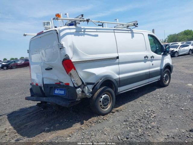 1FTYR1YM0GKB55605 Ford Transit-250