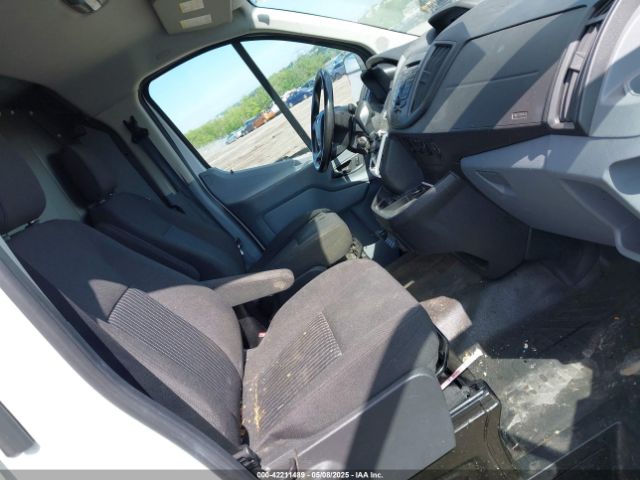 1FTYR1YM0GKB55605 Ford Transit-250