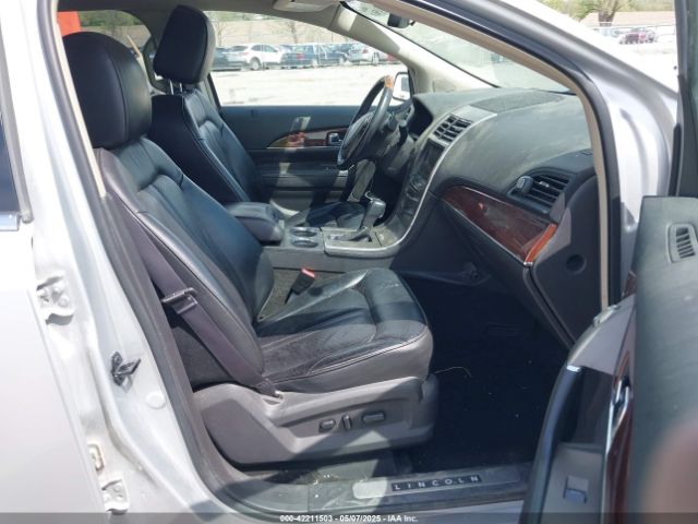 2LMDJ8JK7EBL15669 Lincoln MKX