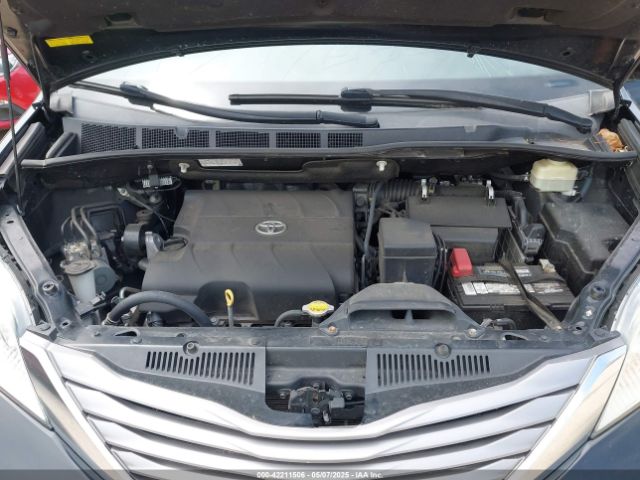 5TDYK3DC4GS760006 Toyota Sienna Xle 8 Passenger