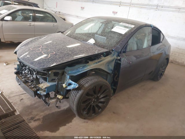 2023 TESLA MODEL Y 7SAYGDEF6PF711526 Photo 1