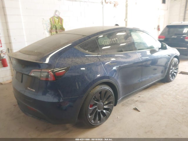 2023 TESLA MODEL Y 7SAYGDEF6PF711526 Photo 3