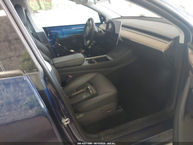 2023 TESLA MODEL Y 7SAYGDEF6PF711526 Photo 4