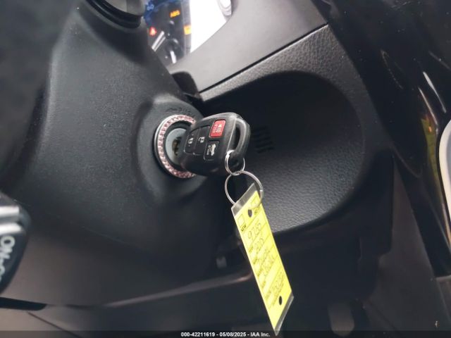 5YFBURHE2JP809735 Toyota COROLLA LE
