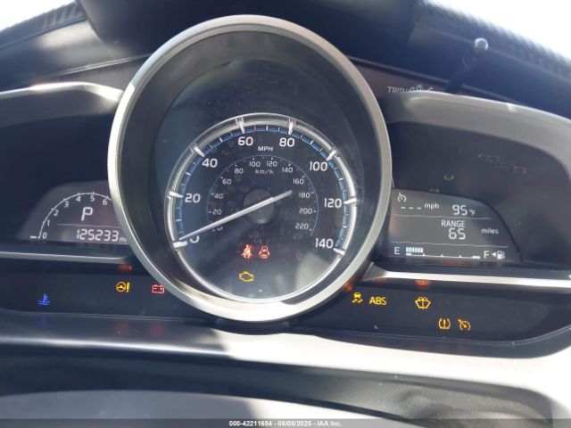 3MYDLBYV4KY523780 Toyota YARIS LE