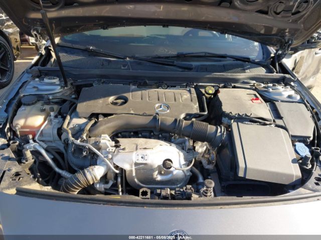 WDD3G4EB6KW033049 Mercedes-Benz A 220