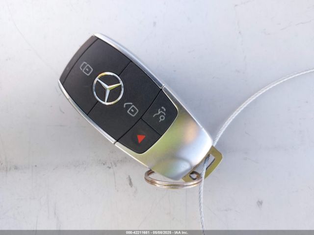 WDD3G4EB6KW033049 Mercedes-Benz A 220