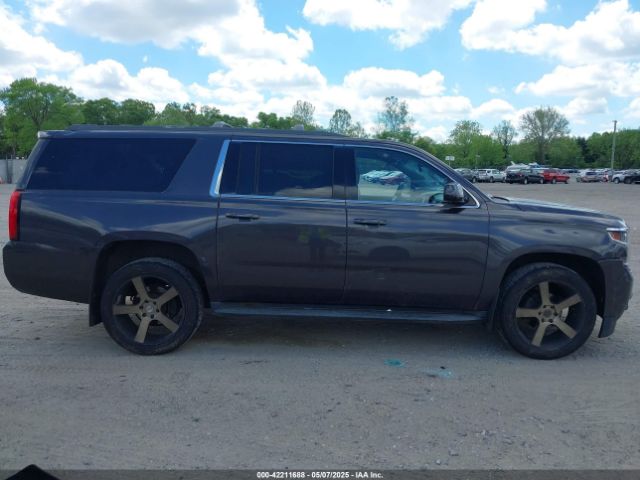 1GNSKJKCXFR550883 Chevrolet Suburban 1500 Lt