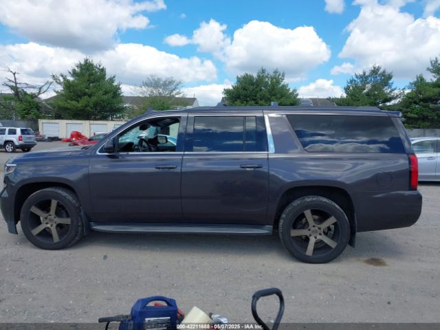 1GNSKJKCXFR550883 Chevrolet Suburban 1500 Lt