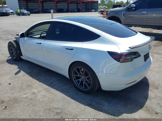 2022 TESLA MODEL 3 5YJ3E1EB4NF163001 Photo 2