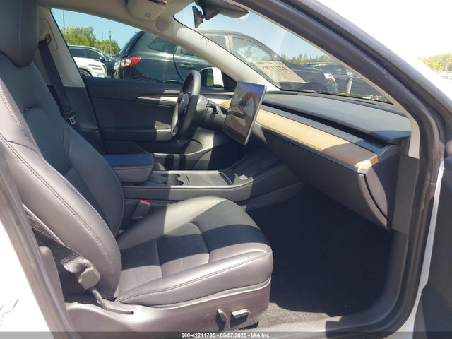2022 TESLA MODEL 3 5YJ3E1EB4NF163001 Photo 4
