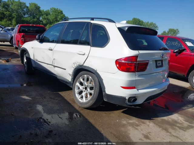 2013 BMW X5 5UXZV4C52D0B10546 Photo 2