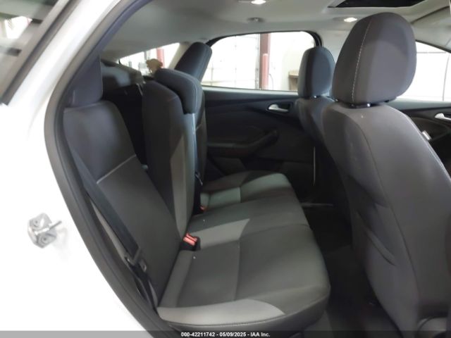 1FADP3K28EL292456 Ford FOCUS SE