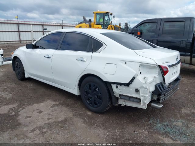 2018 NISSAN ALTIMA 1N4AL3AP3JC207125 Photo 2