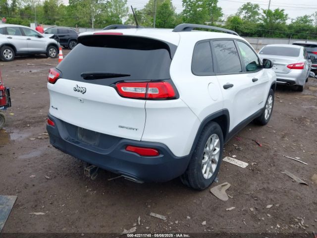 1C4PJMAS5GW268097 Jeep Cherokee Sport