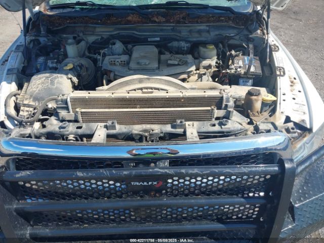 3C6UR5CLXHG634148 RAM 2500 Tradesman  4x4 6'4 Box