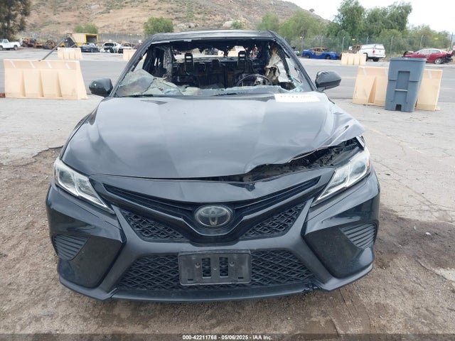 4T1B11HK2JU132247 Toyota CAMRY SE