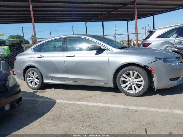 1C3CCCAB8GN111080 Chrysler 200 Limited