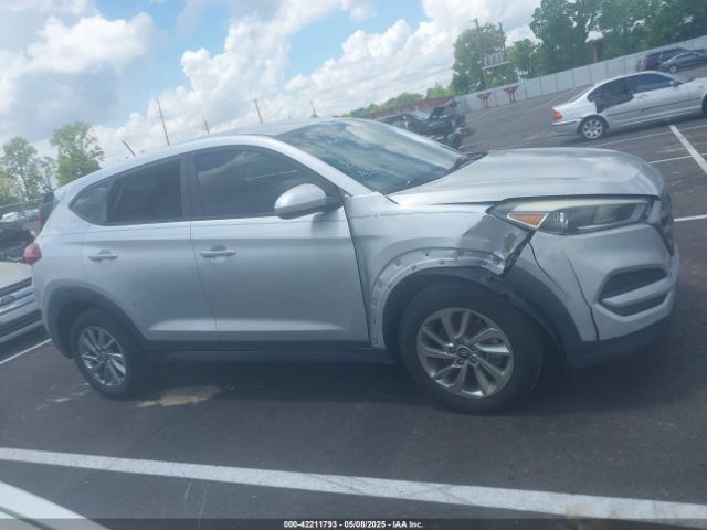 KM8J23A42HU491320 Hyundai TUCSON SE