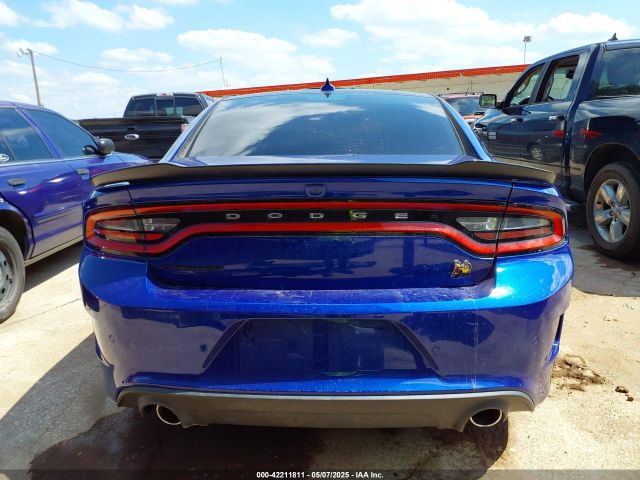 2C3CDXGJ8KH588905 Dodge Charger Scat Pack Rwd