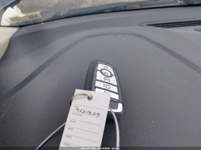 3FA6P0HD6HR309888 Ford FUSION SE