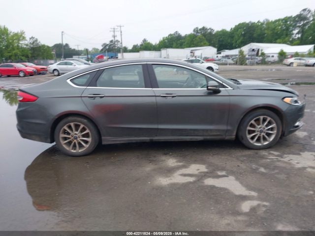 3FA6P0HD6HR309888 Ford FUSION SE