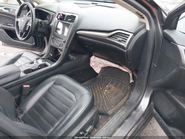 3FA6P0HD6HR309888 Ford FUSION SE