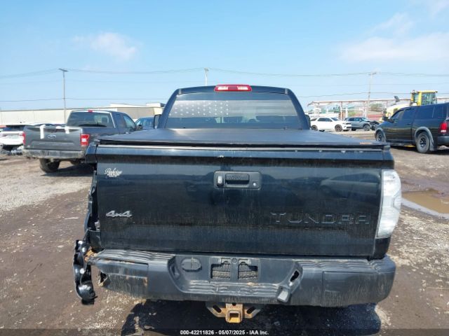 5TFUM5F18KX080242 Toyota Tundra Sr 4.6l V8
