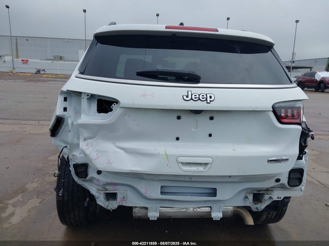 3C4NJCBB8NT137619 Jeep Compass Latitude Fwd