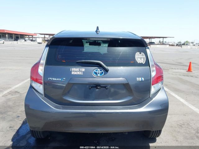 JTDKDTB33F1584550 Toyota Prius C Three