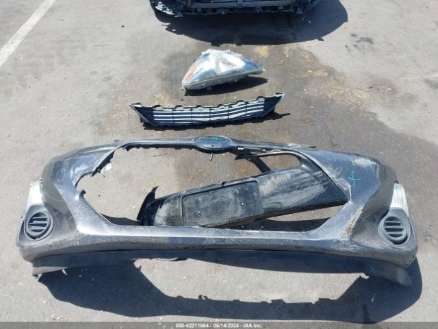 JTDKDTB33F1584550 Toyota Prius C Three