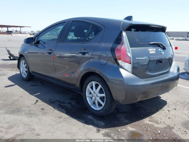 JTDKDTB33F1584550 Toyota Prius C Three
