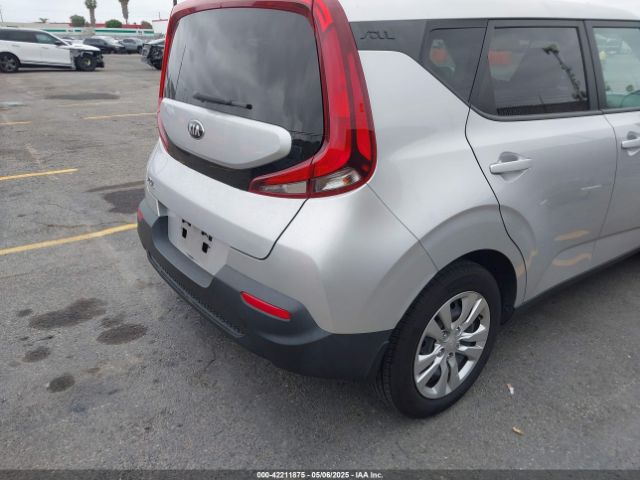 KNDJ23AU8M7784278 KIA SOUL LX
