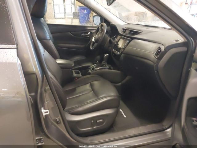 2020 NISSAN ROGUE 5N1AT2MT0LC756941 Photo 4