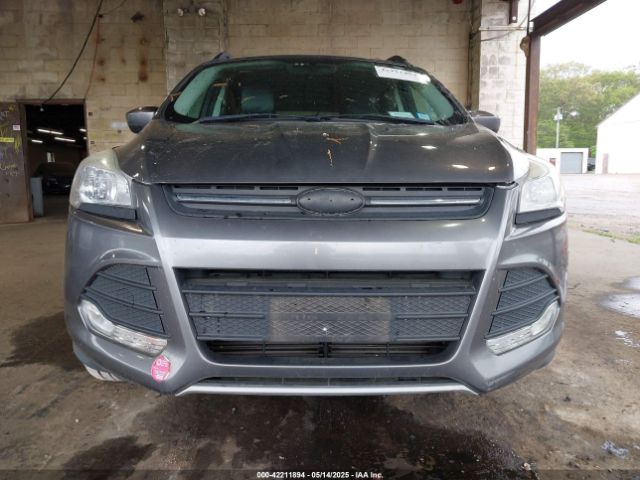 1FMCU9GX8EUD21613 Ford ESCAPE SE