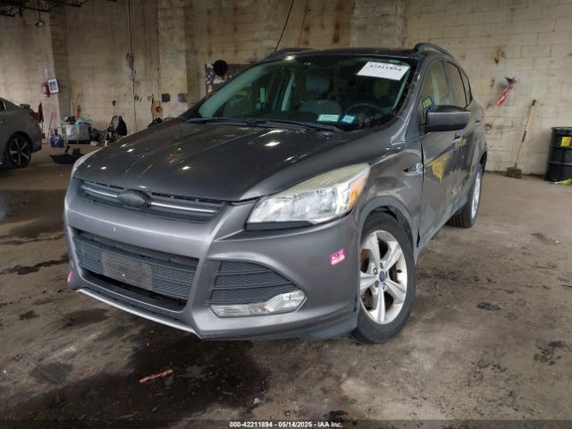 1FMCU9GX8EUD21613 Ford ESCAPE SE